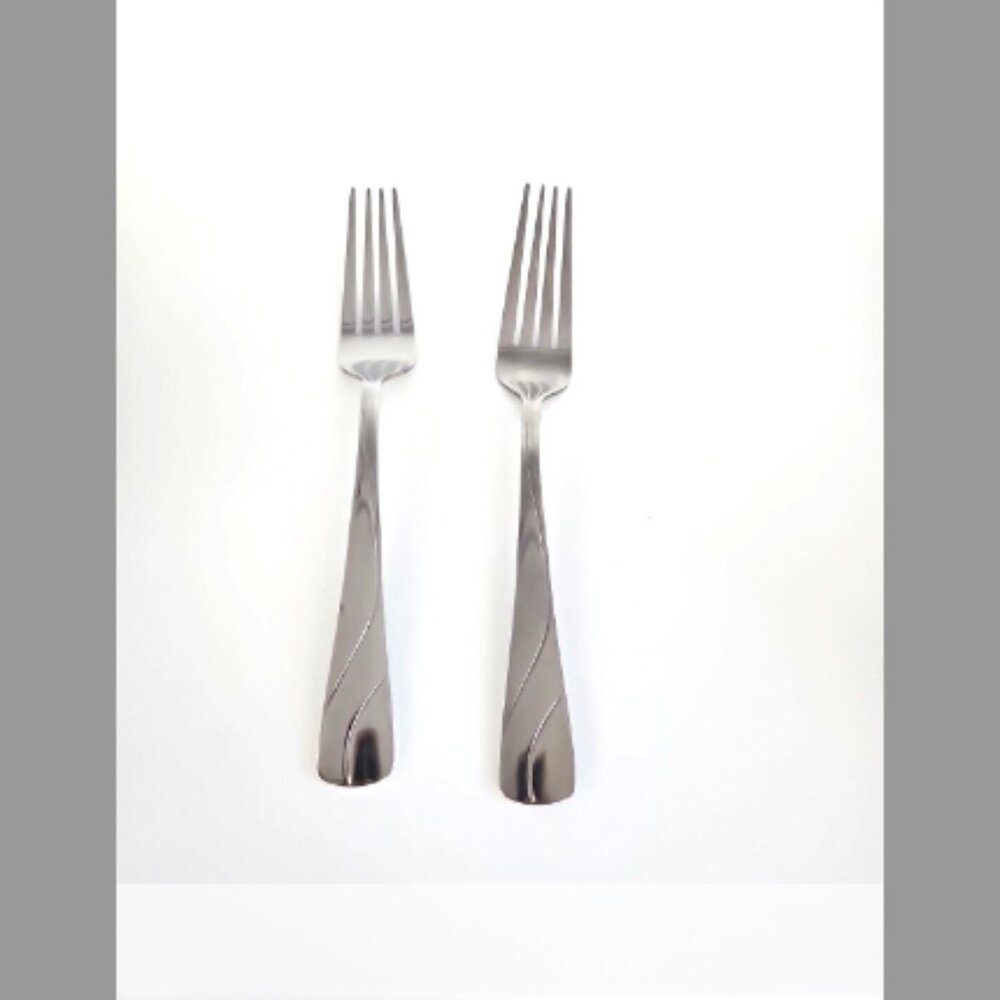 2 Oneida RIVER Dinner Forks 18/0 Stainless Flatware (8") Replacement Pieces